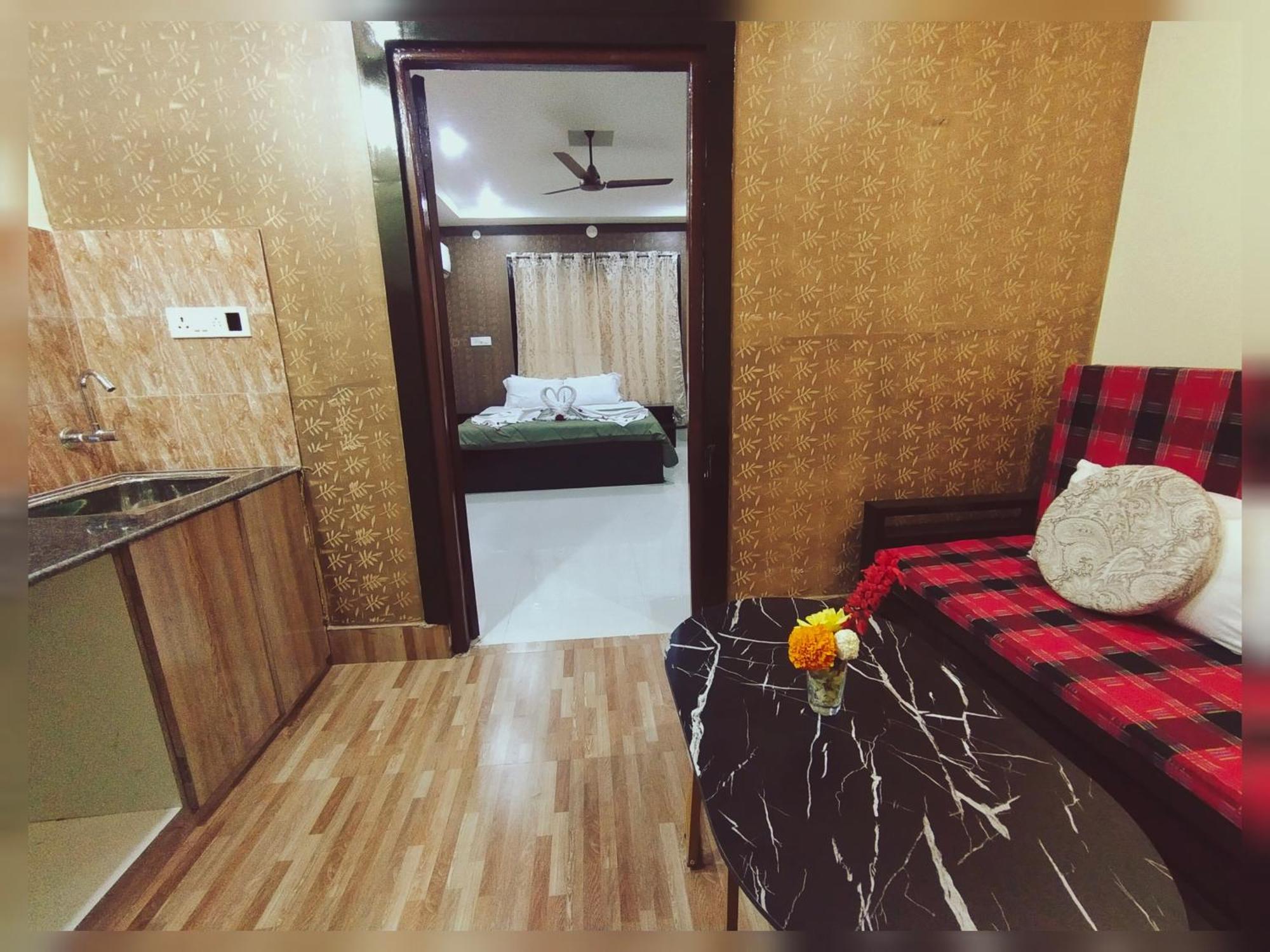 Charulata Residency Hotel Болпур Екстериор снимка